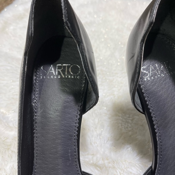 Shoes - Picture 3 of 4